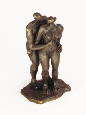 Liefdes sculptuur "Geborgenheid staand"