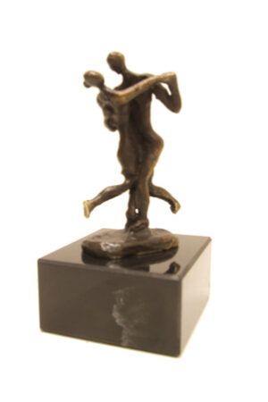 Dans sculptuur "Dansen op de golven van de tijd"
