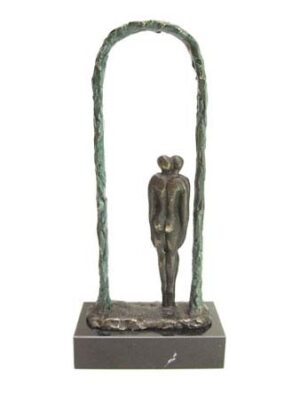 Liefdes sculptuur "Innige liefde" groen gepatineerd