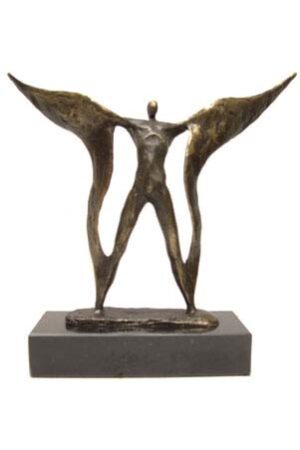 Sculptuur "De vleugels uitslaan" diploma uitreiking