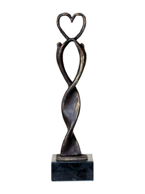 Liefdes sculptuur "Het hart op de juiste plaats"